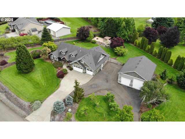 26250 S MILK CREEK Cir, Mulino, OR 97042