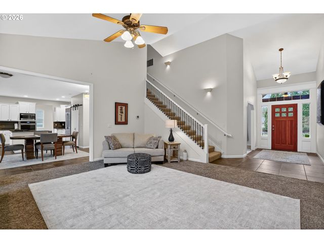 26250 S MILK CREEK Cir, Mulino, OR 97042