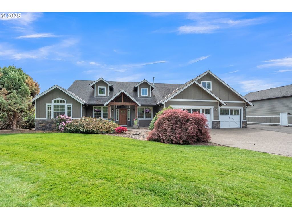 26250 S MILK CREEK Cir, Mulino, OR 97042