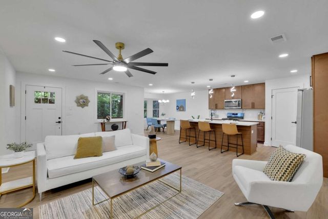 2000 Doefield Street, Canton, GA 30115