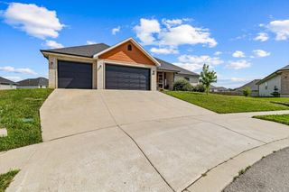 1360 North Rainbow Court Court, Nixa, MO 65714