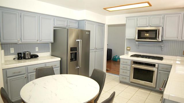 3325 Ricewood Drive, Oceanside, CA 92058