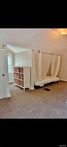 2430 Bennett Street, Dearborn, MI 48124