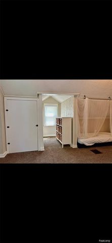2430 Bennett Street, Dearborn, MI 48124