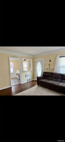 2430 Bennett Street, Dearborn, MI 48124