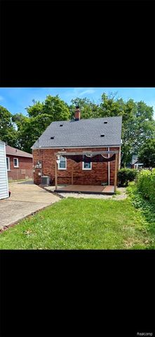 2430 Bennett Street, Dearborn, MI 48124