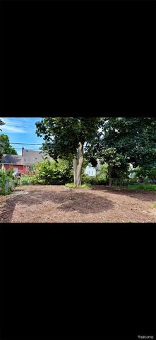 2430 Bennett Street, Dearborn, MI 48124