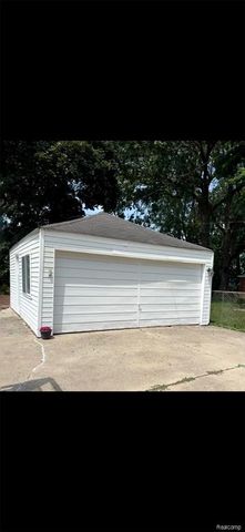 2430 Bennett Street, Dearborn, MI 48124
