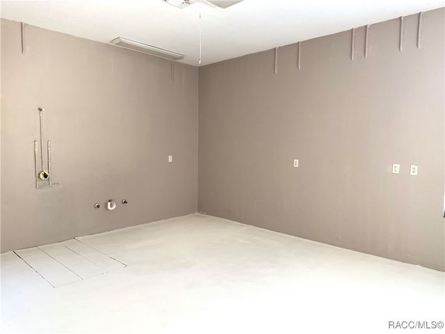 4739 W Angus Drive, Beverly Hills, FL 34465