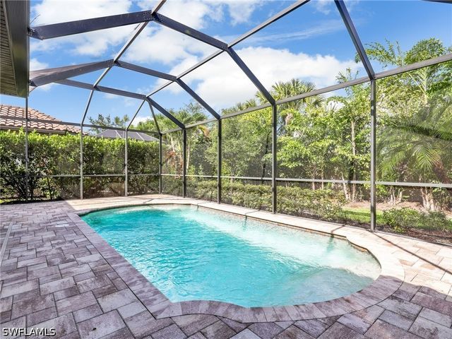 8451 Palacio TER W, Naples, FL 34114