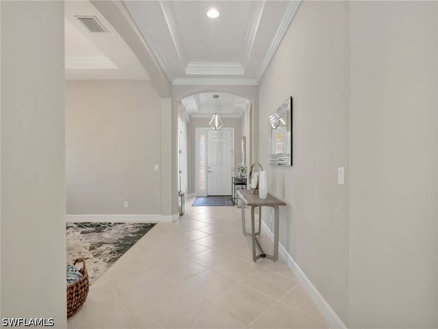 8451 Palacio TER W, Naples, FL 34114