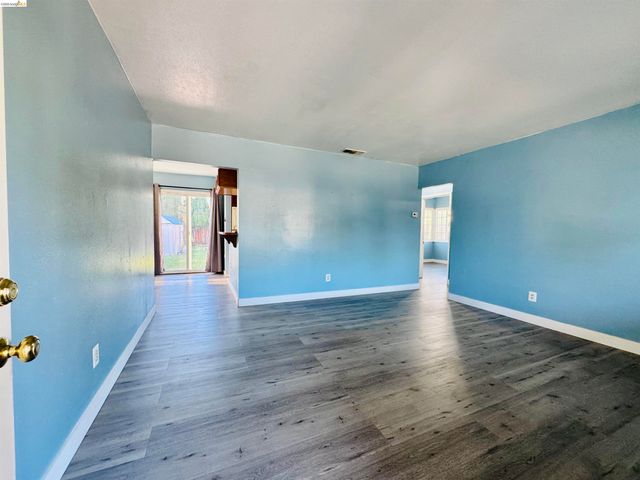 116 Revere St, Vallejo, CA 94591