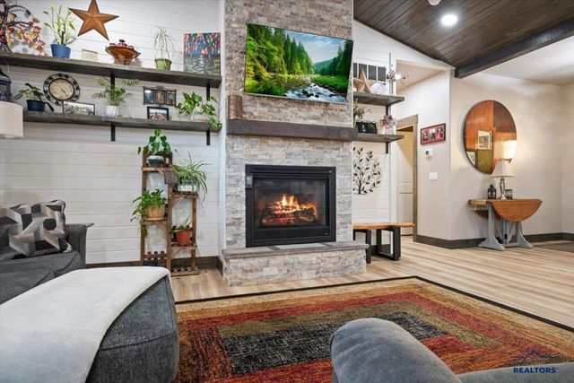 4014 BOZEMAN CT, Spearfish, SD 57783