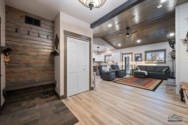 4014 BOZEMAN CT, Spearfish, SD 57783