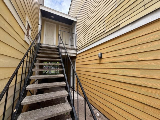 8405 Wilcrest Drive 1702, Houston, TX 77072