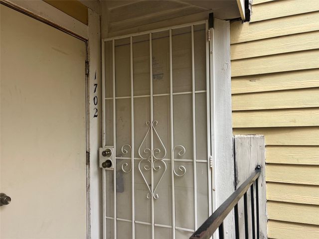 8405 Wilcrest Drive 1702, Houston, TX 77072