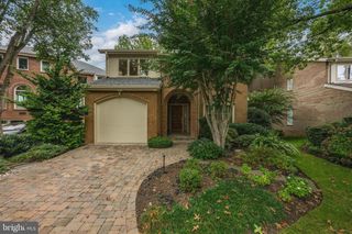 4667 KENMORE DR NW, Washington, DC 20007