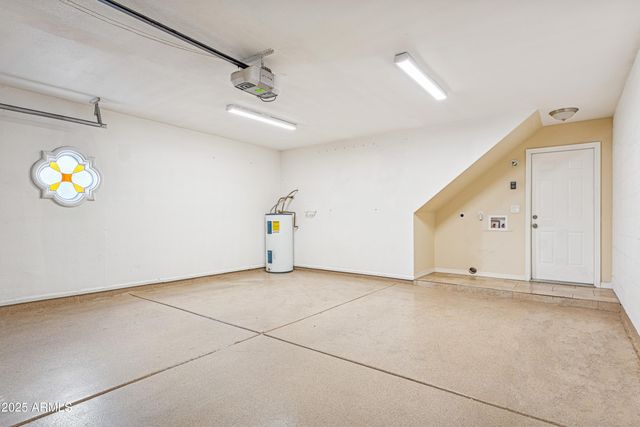 8713 N SHADOW Lane, Peoria, AZ 85345