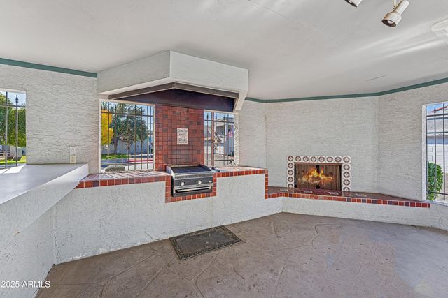 8713 N SHADOW Lane, Peoria, AZ 85345