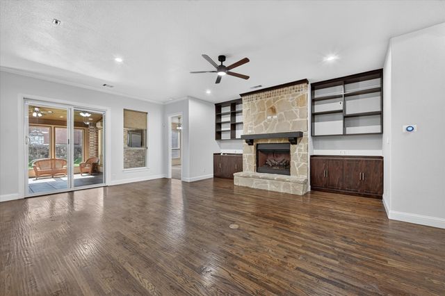 5717 Naples Drive, Flower Mound, TX 75028