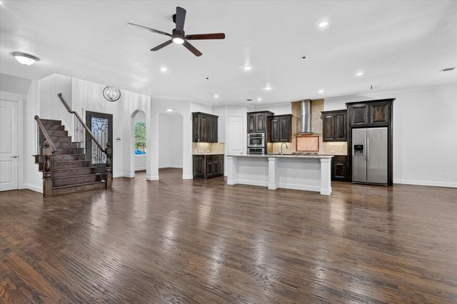 5717 Naples Drive, Flower Mound, TX 75028