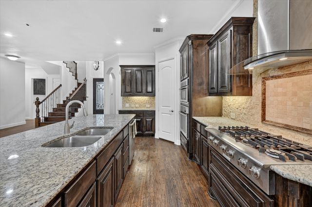 5717 Naples Drive, Flower Mound, TX 75028