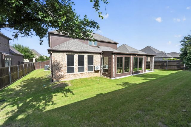 5717 Naples Drive, Flower Mound, TX 75028