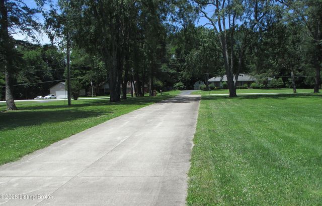 376 Wilderness Trail, Shepherdsville, KY 40165