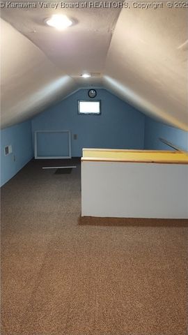 64 Haystack Lane, Charleston, WV 25311