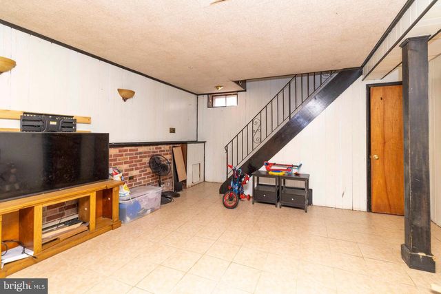 41 CENTRE AVE, Norristown, PA 19403