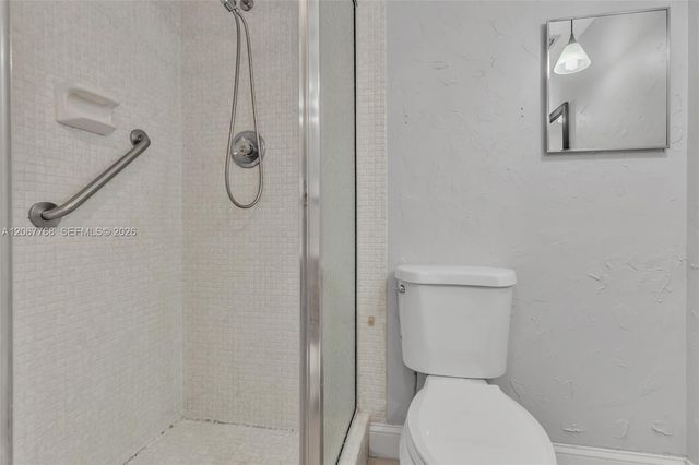 28 Yacht Club Drive 202, North Palm Beach, FL 33408