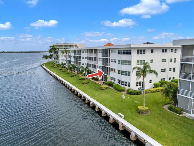28 Yacht Club Drive 202, North Palm Beach, FL 33408
