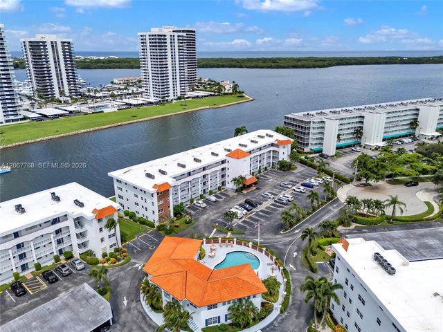 28 Yacht Club Drive 202, North Palm Beach, FL 33408