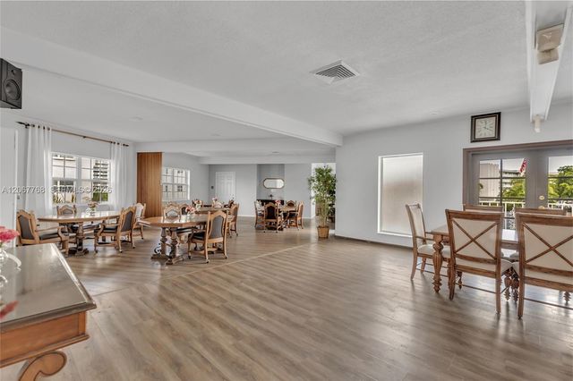 28 Yacht Club Drive 202, North Palm Beach, FL 33408