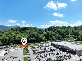 85 Frazier Street, Waynesville, NC 28786