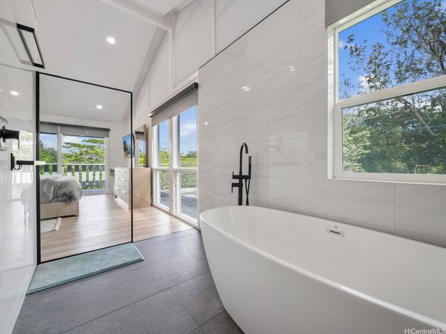 95-109 Waikalani Drive, Mililani, HI 96789