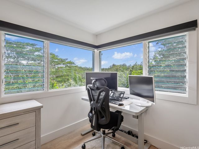 95-109 Waikalani Drive, Mililani, HI 96789