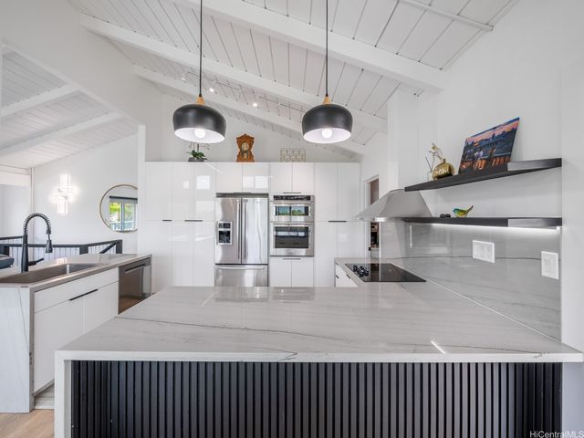 95-109 Waikalani Drive, Mililani, HI 96789