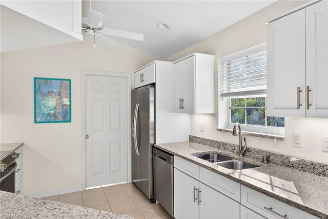 1112 Skiff PL, Sanibel, FL 33957