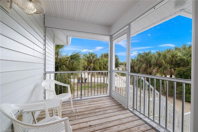 1112 Skiff PL, Sanibel, FL 33957
