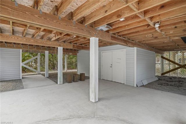 1112 Skiff PL, Sanibel, FL 33957