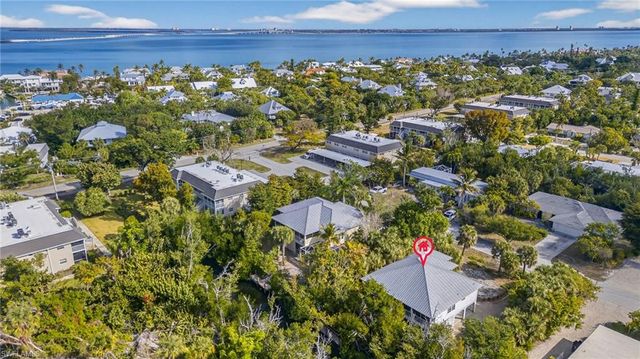 1112 Skiff PL, Sanibel, FL 33957