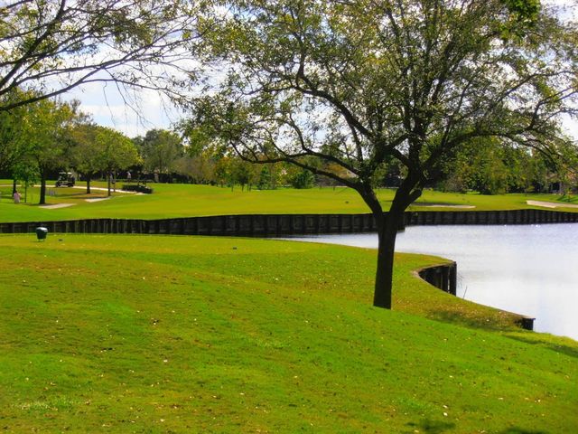 9430 Tangerine Place, Davie, FL 33324
