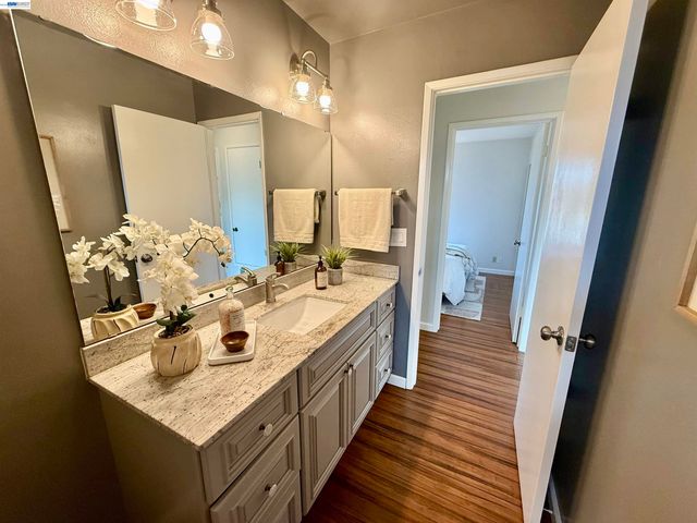 539 Mayten Dr, Livermore, CA 94551