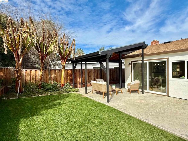 539 Mayten Dr, Livermore, CA 94551