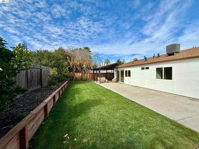 539 Mayten Dr, Livermore, CA 94551