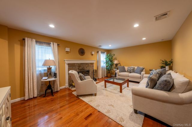 20 Sterling Place, Roosevelt, NY 11575