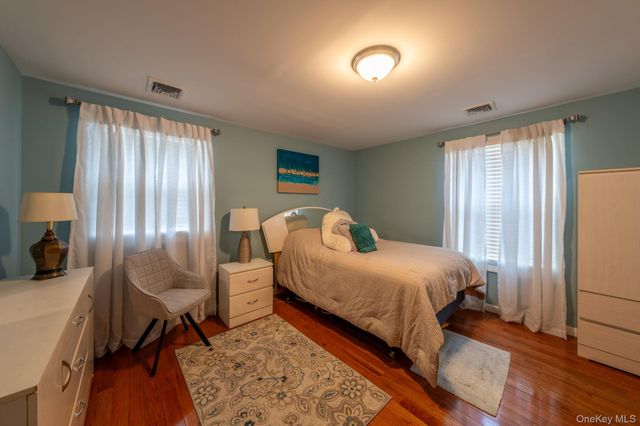 20 Sterling Place, Roosevelt, NY 11575