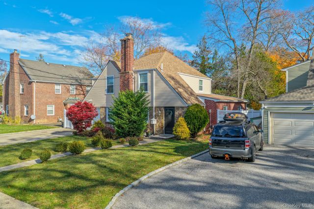 20 Sterling Place, Roosevelt, NY 11575