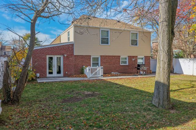 20 Sterling Place, Roosevelt, NY 11575